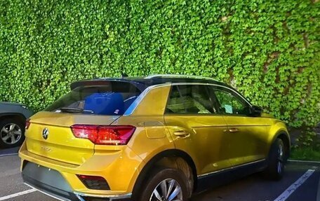 Volkswagen T-Roc I, 2021 год, 2 000 000 рублей, 5 фотография