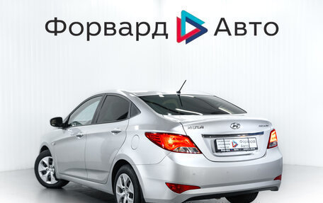 Hyundai Solaris II рестайлинг, 2015 год, 850 000 рублей, 5 фотография