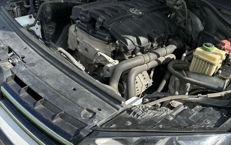 Volkswagen Touareg III, 2012 год, 2 050 000 рублей, 13 фотография