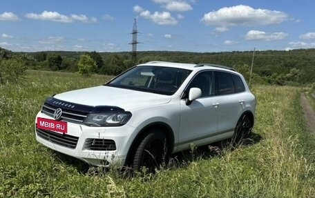 Volkswagen Touareg III, 2012 год, 2 050 000 рублей, 15 фотография