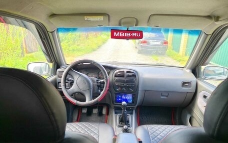 KIA Sportage IV рестайлинг, 2004 год, 700 000 рублей, 2 фотография