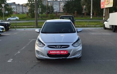 Hyundai Solaris II рестайлинг, 2012 год, 439 000 рублей, 3 фотография