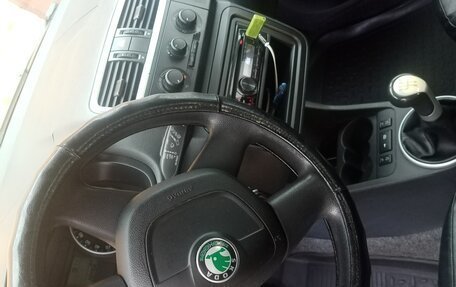 Skoda Fabia II, 2009 год, 527 000 рублей, 2 фотография