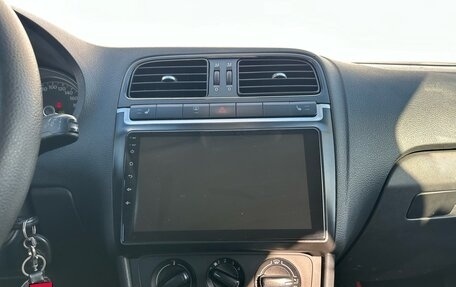 Volkswagen Polo VI (EU Market), 2011 год, 620 000 рублей, 12 фотография