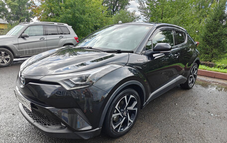 Toyota C-HR I рестайлинг, 2018 год, 2 050 000 рублей, 3 фотография