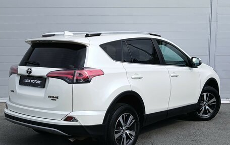 Toyota RAV4, 2017 год, 2 099 000 рублей, 3 фотография
