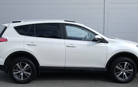 Toyota RAV4, 2017 год, 2 099 000 рублей, 7 фотография