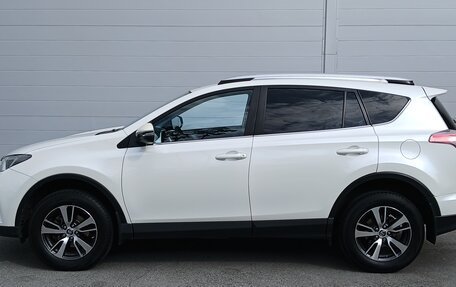 Toyota RAV4, 2017 год, 2 099 000 рублей, 8 фотография