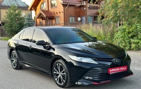 Toyota Camry, 2020 год, 2 990 000 рублей, 10 фотография