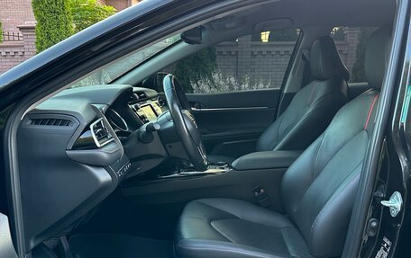 Toyota Camry, 2020 год, 2 990 000 рублей, 25 фотография