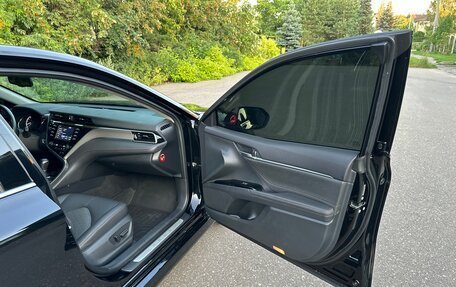 Toyota Camry, 2020 год, 2 990 000 рублей, 33 фотография