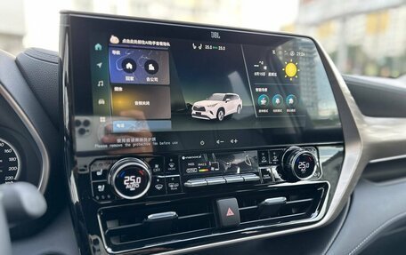 Toyota Highlander, 2025 год, 5 150 000 рублей, 38 фотография