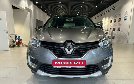 Renault Kaptur I рестайлинг, 2018 год, 1 240 000 рублей, 2 фотография
