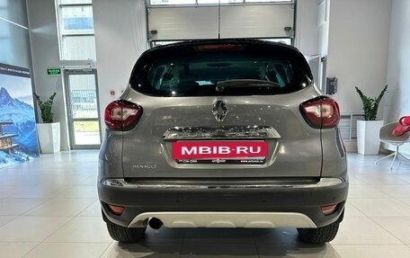 Renault Kaptur I рестайлинг, 2018 год, 1 240 000 рублей, 5 фотография
