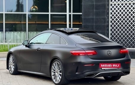 Mercedes-Benz E-Класс, 2018 год, 4 450 000 рублей, 25 фотография
