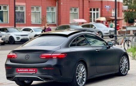 Mercedes-Benz E-Класс, 2018 год, 4 450 000 рублей, 26 фотография