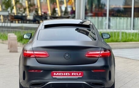 Mercedes-Benz E-Класс, 2018 год, 4 450 000 рублей, 24 фотография