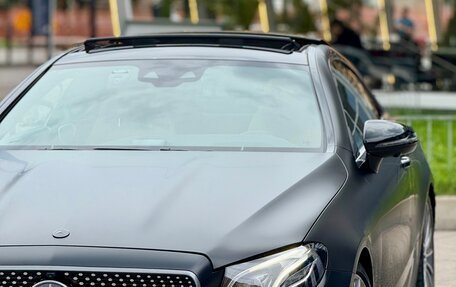 Mercedes-Benz E-Класс, 2018 год, 4 450 000 рублей, 28 фотография