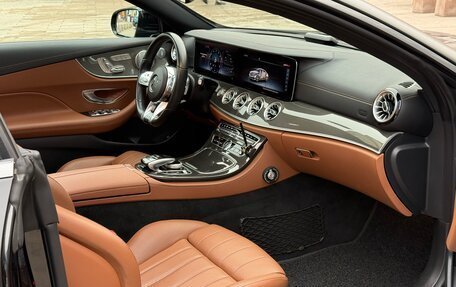 Mercedes-Benz E-Класс, 2018 год, 4 450 000 рублей, 37 фотография