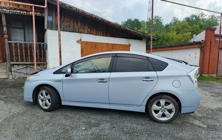 Toyota Prius, 2010 год, 950 000 рублей, 4 фотография