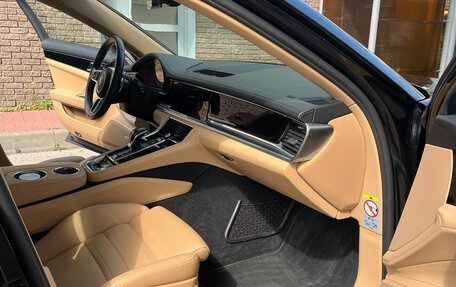 Porsche Panamera II рестайлинг, 2019 год, 8 600 000 рублей, 3 фотография