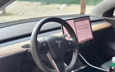 Tesla Model 3 I, 2021 год, 1 960 000 рублей, 6 фотография
