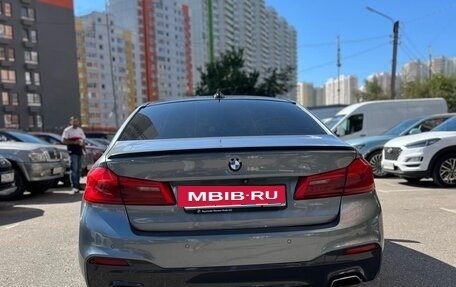 BMW 5 серия, 2019 год, 3 300 000 рублей, 4 фотография