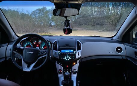 Chevrolet Cruze II, 2012 год, 500 000 рублей, 7 фотография