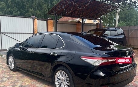 Toyota Camry, 2020 год, 3 000 000 рублей, 12 фотография