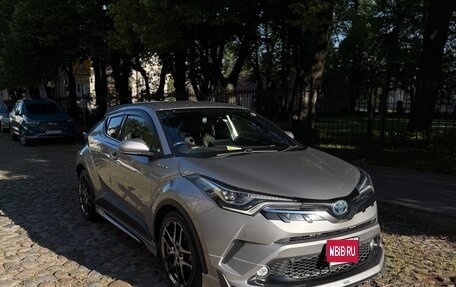 Toyota C-HR I рестайлинг, 2018 год, 2 550 000 рублей, 1 фотография