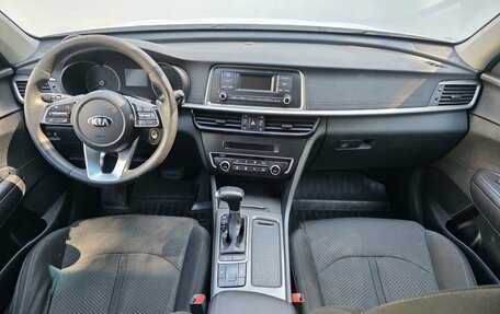 KIA Optima IV, 2018 год, 1 250 000 рублей, 11 фотография