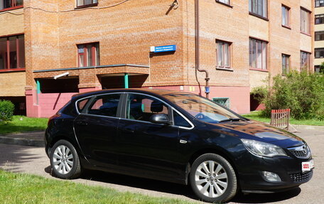 Opel Astra J, 2011 год, 790 000 рублей, 2 фотография