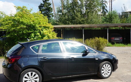 Opel Astra J, 2011 год, 790 000 рублей, 5 фотография