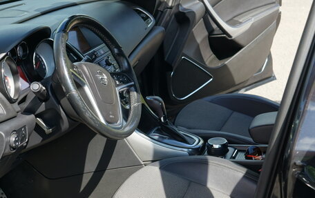 Opel Astra J, 2011 год, 790 000 рублей, 10 фотография