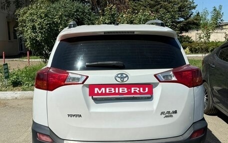 Toyota RAV4, 2014 год, 1 850 000 рублей, 5 фотография
