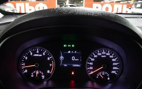 KIA Sportage IV рестайлинг, 2018 год, 1 998 000 рублей, 13 фотография