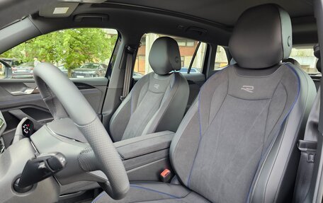 Volkswagen Tiguan, 2025 год, 4 800 000 рублей, 14 фотография