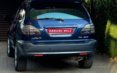 Lexus RX IV рестайлинг, 2002 год, 920 000 рублей, 10 фотография