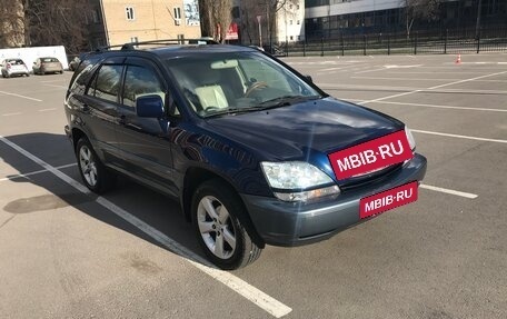 Lexus RX IV рестайлинг, 2002 год, 920 000 рублей, 8 фотография