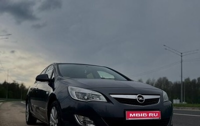 Opel Astra J, 2011 год, 750 000 рублей, 1 фотография