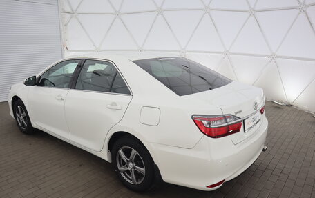 Toyota Camry, 2015 год, 1 790 000 рублей, 5 фотография