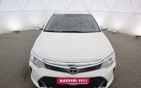 Toyota Camry, 2015 год, 1 790 000 рублей, 8 фотография
