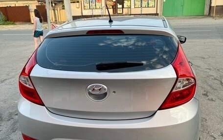 Hyundai Solaris II рестайлинг, 2011 год, 680 000 рублей, 5 фотография