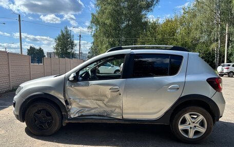 Renault Sandero II рестайлинг, 2018 год, 600 000 рублей, 3 фотография