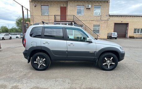 Chevrolet Niva I рестайлинг, 2017 год, 759 000 рублей, 4 фотография