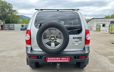 Chevrolet Niva I рестайлинг, 2017 год, 759 000 рублей, 6 фотография