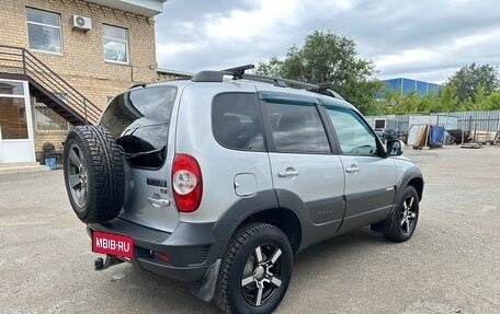 Chevrolet Niva I рестайлинг, 2017 год, 759 000 рублей, 5 фотография