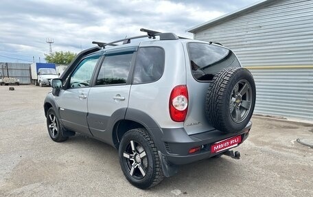 Chevrolet Niva I рестайлинг, 2017 год, 759 000 рублей, 7 фотография