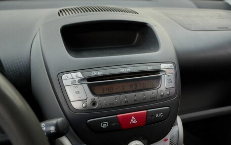Peugeot 107 I рестайлинг, 2010 год, 548 000 рублей, 7 фотография