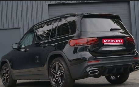 Mercedes-Benz GLB, 2021 год, 2 990 000 рублей, 2 фотография